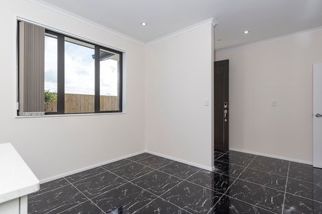 Photo of property in 19a Mackenzie Street, Te Atatu South, Auckland, 0610