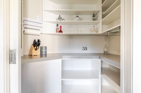 Photo of property in 211a Vogel Street, Roslyn, Palmerston North, 4414