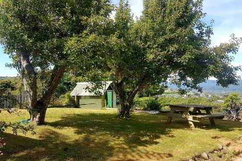 Photo of property in 2 Akatea Road, Korokoro, Lower Hutt, 5012
