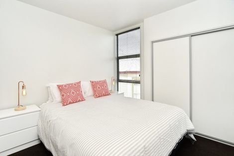 Photo of property in 547 Barbadoes Street, Edgeware, Christchurch, 8013