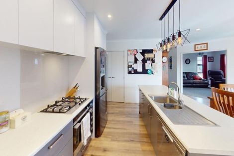 Photo of property in 14 George Street, Bulls, 4818