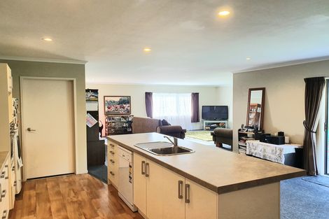 Photo of property in 99 Gleneagles Drive, Te Awamutu, 3800