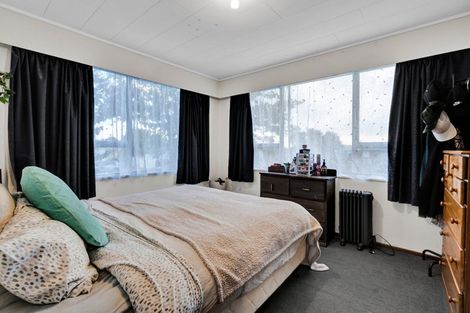 Photo of property in 16 Villa Place, Bell Block, New Plymouth, 4312