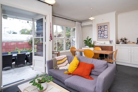 Photo of property in 72b Te Mata Road, Havelock North, 4130
