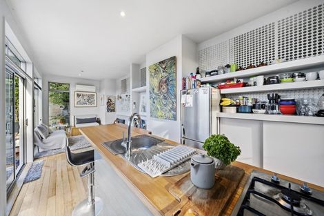 Photo of property in 112a Wallace Street, Mount Cook, Wellington, 6021