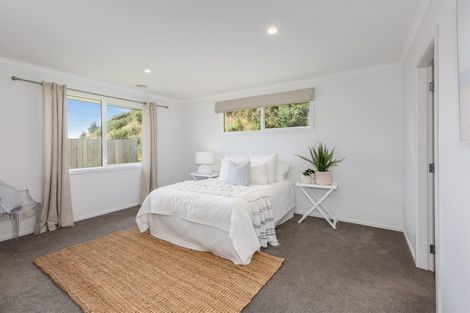 Photo of property in 210 Navigation Drive, Whitby, Porirua, 5024