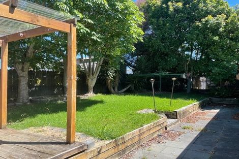 Photo of property in 47 Riverton Drive, Randwick Park, Auckland, 2105