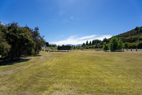Photo of property in 2 Mount Linton Avenue, Wanaka, 9305