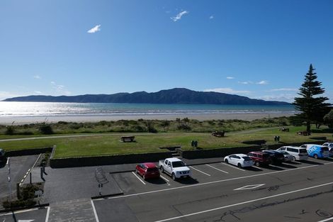 Photo of property in Ocean Apartments, 44-46 Marine Parade, Paraparaumu Beach, Paraparaumu, 5032