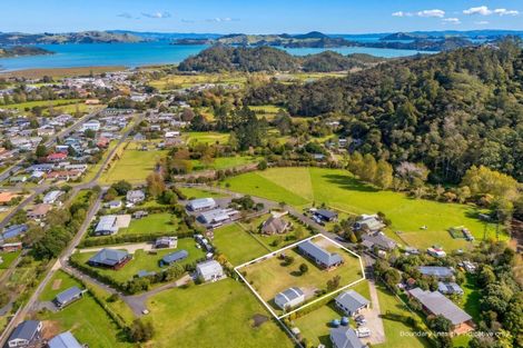 Photo of property in 294 Albert Street, Coromandel, 3506