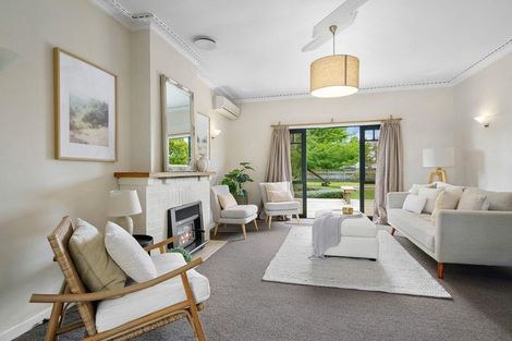 Photo of property in 18 Queen Street, Cambridge, 3434