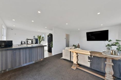 Photo of property in 192a Breezes Road, Aranui, Christchurch, 8061