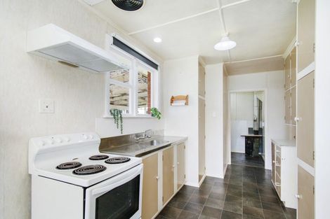 Photo of property in 11 Davis Crescent, Elderslea, Upper Hutt, 5018