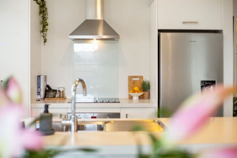 Photo of property in 1 Banks Boulevard, Whitby, Porirua, 5024