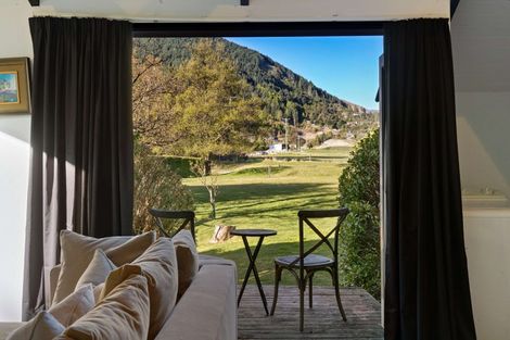 Photo of property in 28 Baywaters Lane, Closeburn, Queenstown, 9371