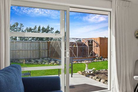 Photo of property in 37 Greig Crescent, Amberley, 7410
