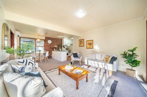 Photo of property in 2f2- Parera Grove, Heretaunga, Upper Hutt, 5018