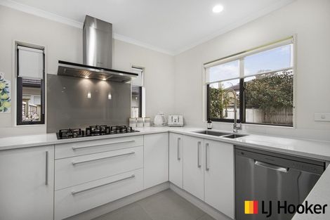 Photo of property in 7 Strathaven Road, Wattle Downs, Auckland, 2103