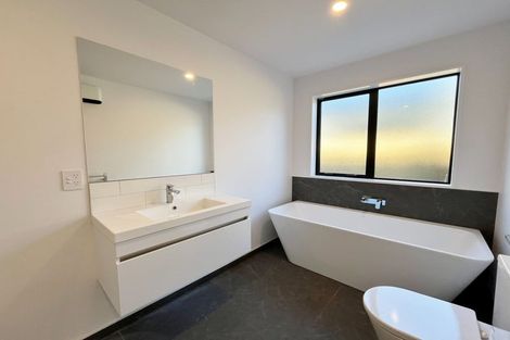 Photo of property in 30 Llew Summers Street, Belfast, 8051