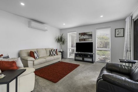 Photo of property in 16 Oak Ridge Drive, Te Awamutu, 3800