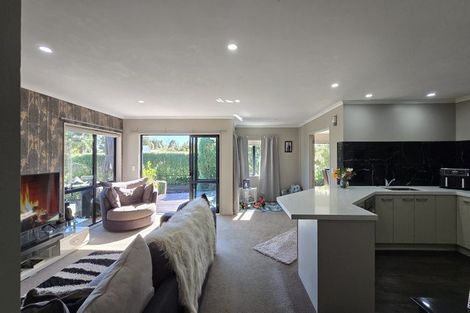 Photo of property in 1 Oaks Place, Te Aroha, 3320