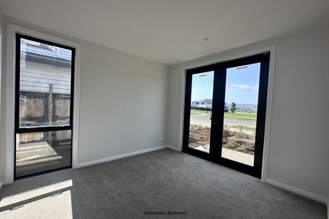 Photo of property in 12 Catalina Avenue, Rosehill, 2113