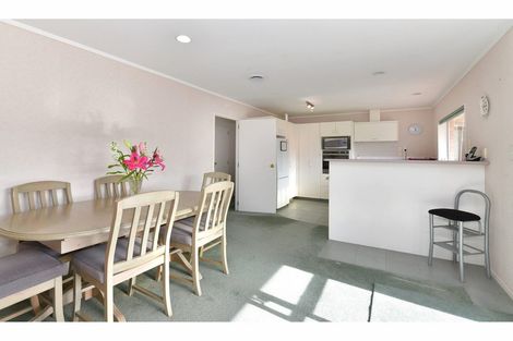 Photo of property in 1 Lakeside Drive, Orewa, 0931