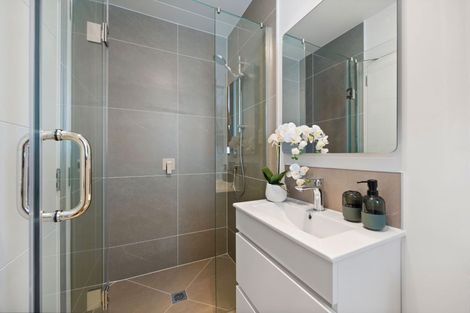 Photo of property in 8/36 Woodside Road, Massey, Auckland, 0614
