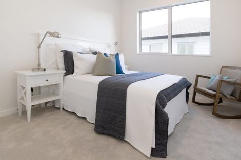 Photo of property in 98 Godfrey Drive, Orewa, 0931