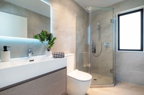 Photo of property in 21e Montgomery Avenue, Belmont, Auckland, 0622