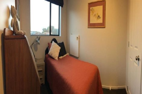 Photo of property in 32 Magnolia Drive, Waiuku, 2123