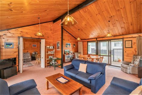 Photo of property in 37 Jubilee Drive, Pauanui, Hikuai, 3579