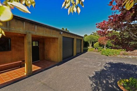 Photo of property in 849 Old North Road, Waimauku, 0882