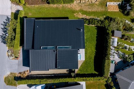 Photo of property in 25 Matipo Street, Wanaka, 9305