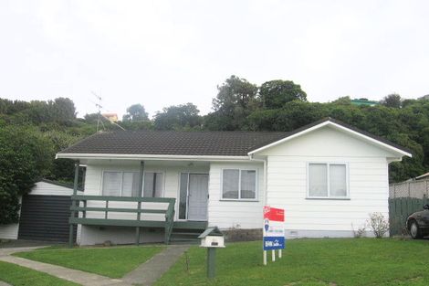Photo of property in 2/31 Camellia Terrace, Maungaraki, Lower Hutt, 5010