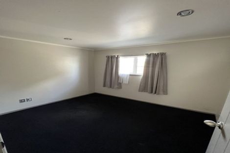Photo of property in 69 Walworth Avenue, Pakuranga Heights, Auckland, 2010