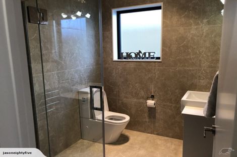 Photo of property in 15 Casheltown Way, Flat Bush, Auckland, 2019