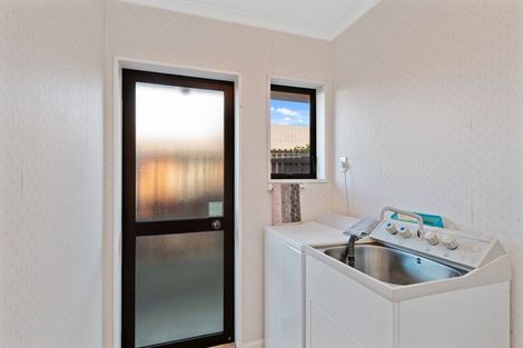 Photo of property in 423 Harewood Road, Harewood, Christchurch, 8051