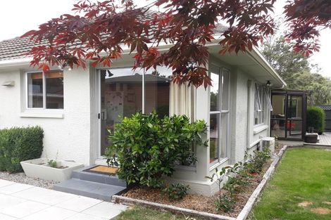 Photo of property in 8 Kyeburn Place, Avonhead, Christchurch, 8042