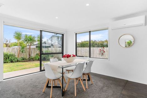 Photo of property in 32 Kedge Drive, Mangawhai, 0505