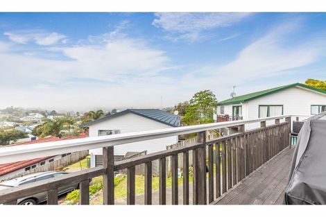 Photo of property in 12a Jean Place, Stanmore Bay, Whangaparaoa, 0932