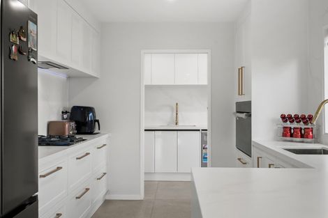 Photo of property in 15 Tomlinson Street, Hillpark, Auckland, 2102