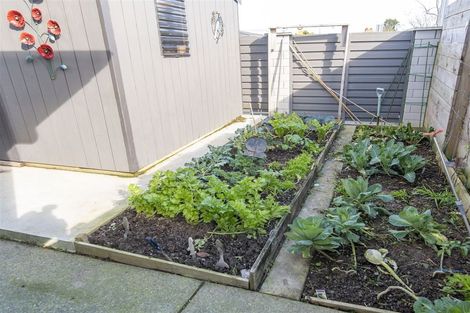 Photo of property in 1 Fairfield Road, Levin, 5510