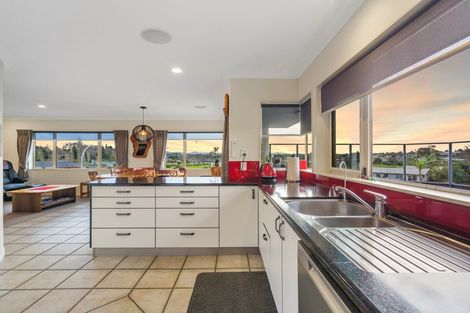 Photo of property in 61 Carlton Street, Bellevue, Tauranga, 3110