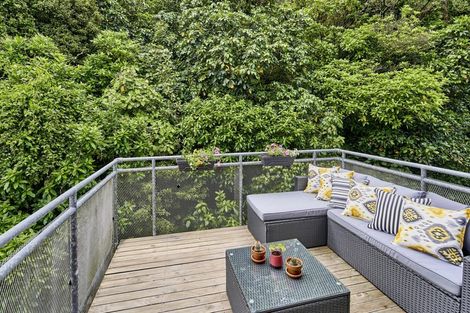 Photo of property in 14/2 Onslow Road, Khandallah, Wellington, 6035