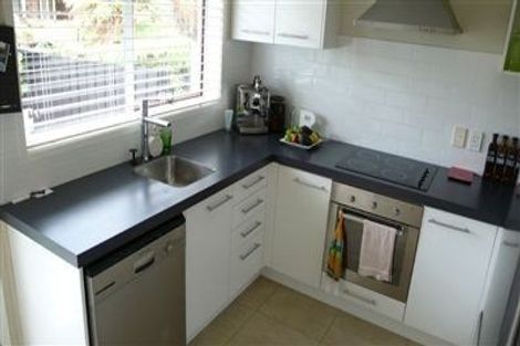 Photo of property in 16 Sydney Street, Hauraki, Auckland, 0622