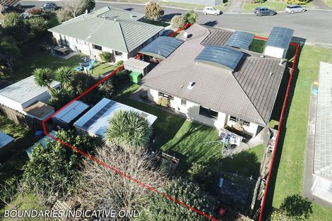Photo of property in 8 Randell Place, Te Puke, 3119