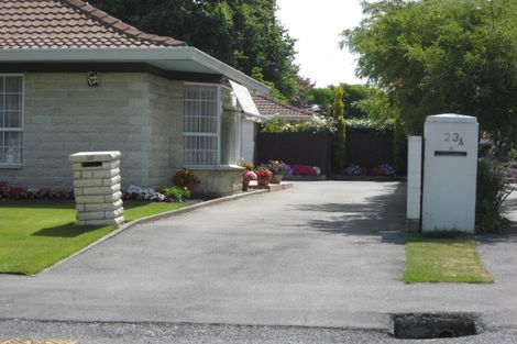 Photo of property in 2/23 Jacksons Road, Merivale, Christchurch, 8014