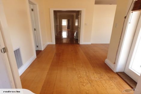 Photo of property in 333 The Parade, Island Bay, Wellington, 6023