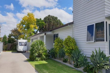 Photo of property in 2/249 One Tree Point Road, One Tree Point, 0118